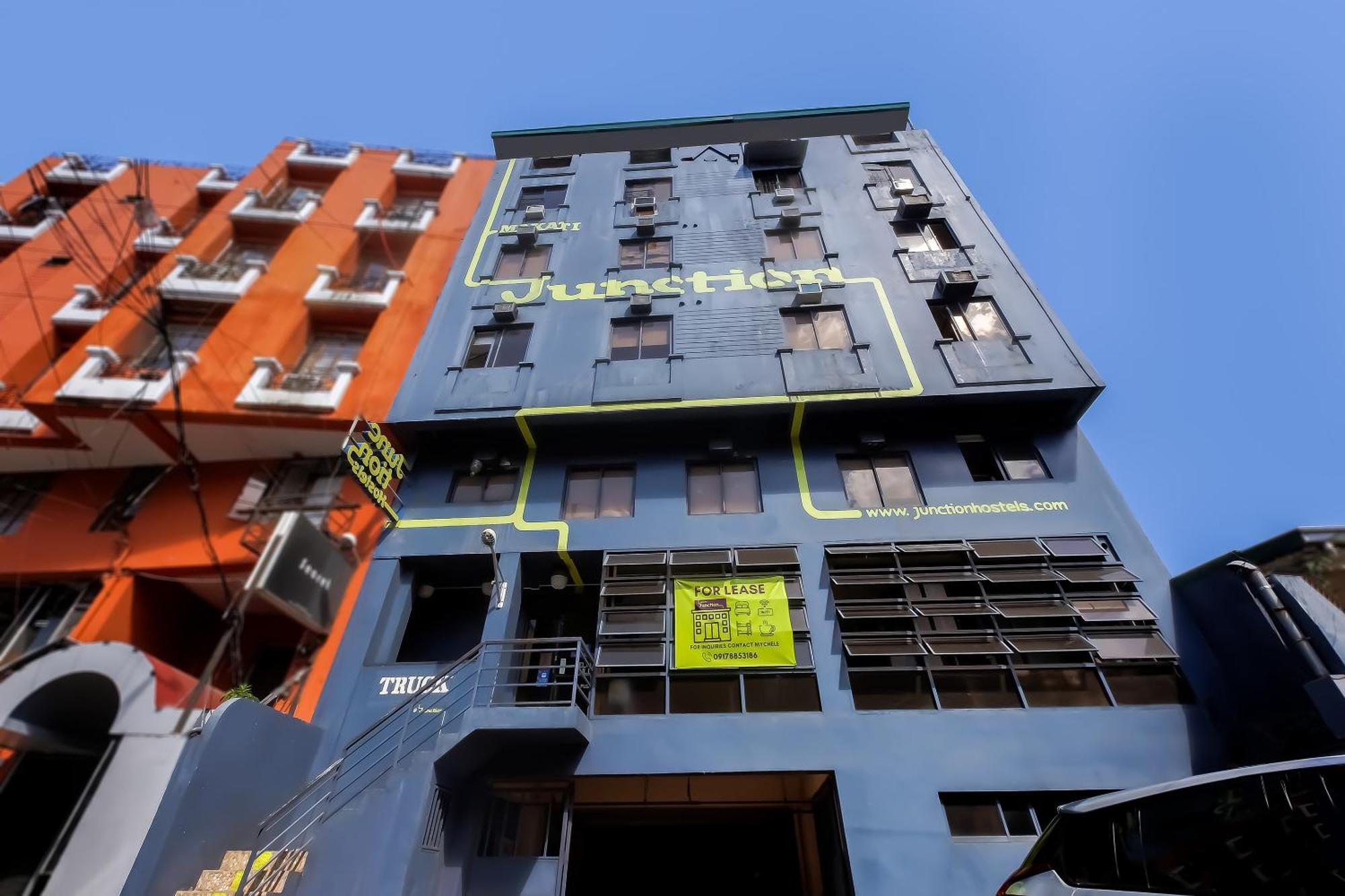 Spot On Junction Hostel Макати Экстерьер фото