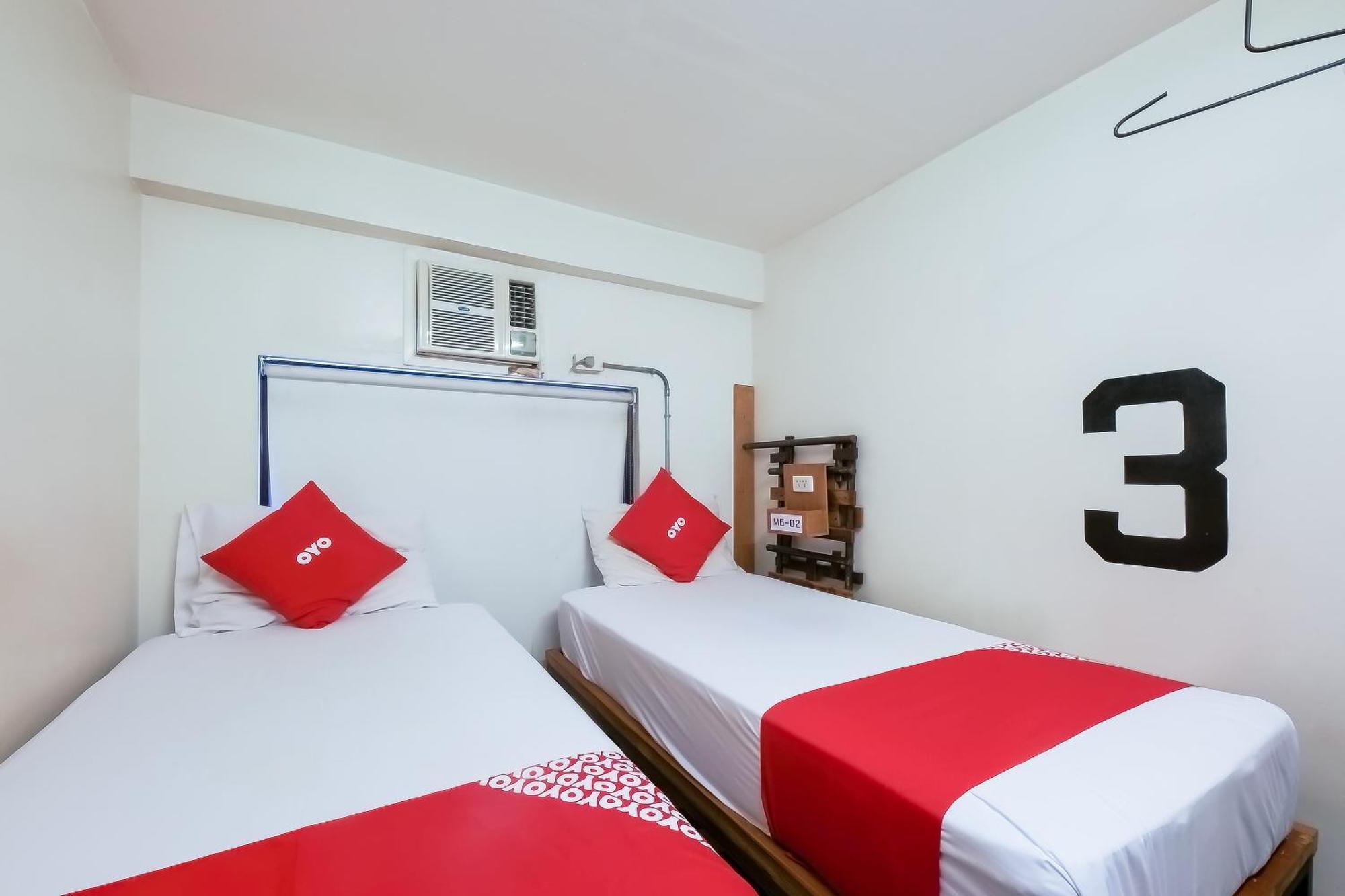 Spot On Junction Hostel Макати Экстерьер фото
