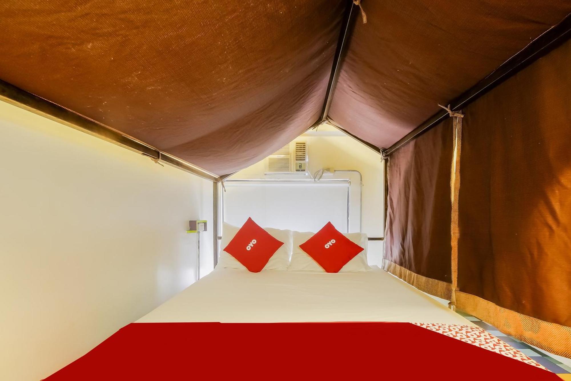 Spot On Junction Hostel Макати Экстерьер фото